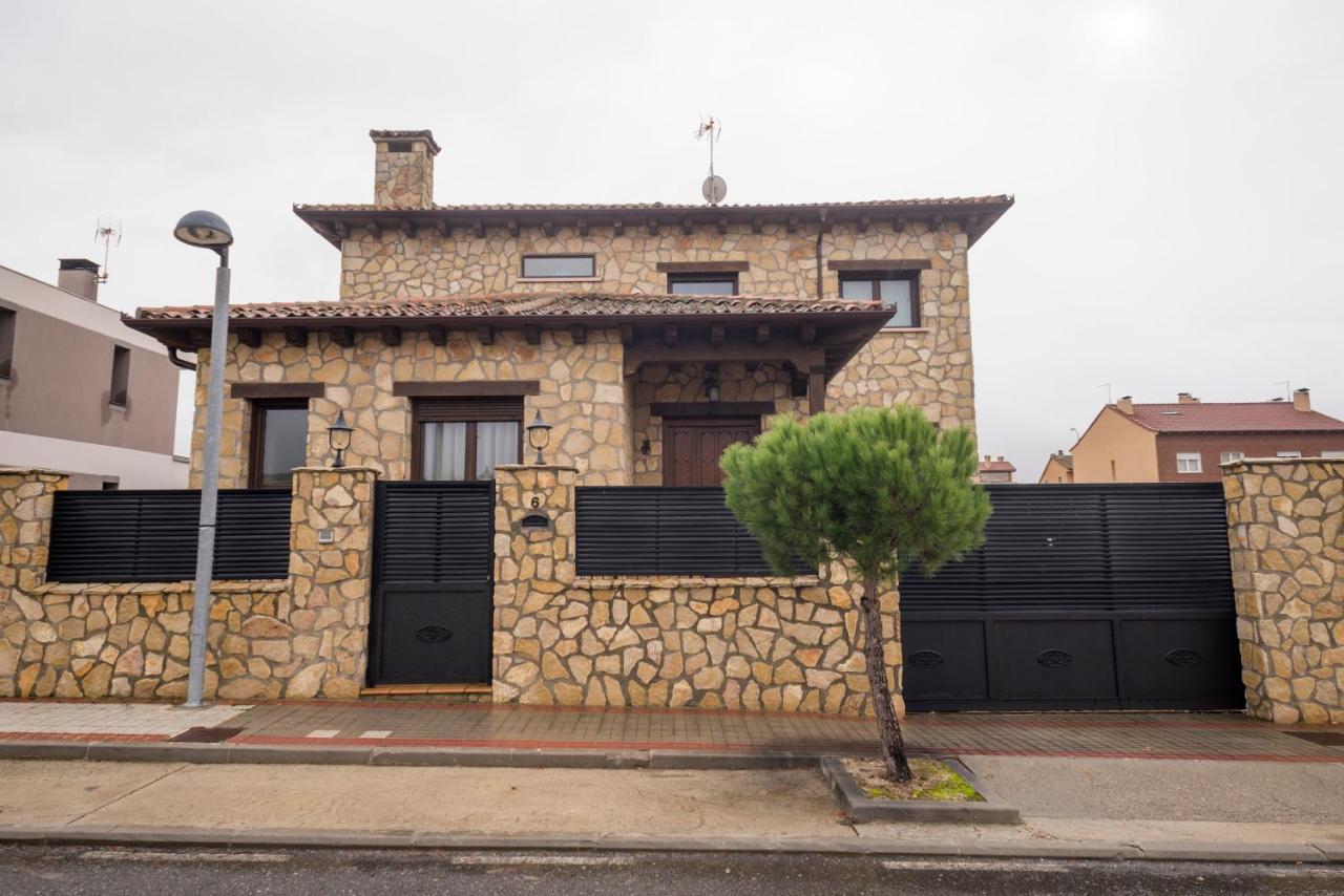 La Casa De Anver Villa La Lastrilla Luaran gambar