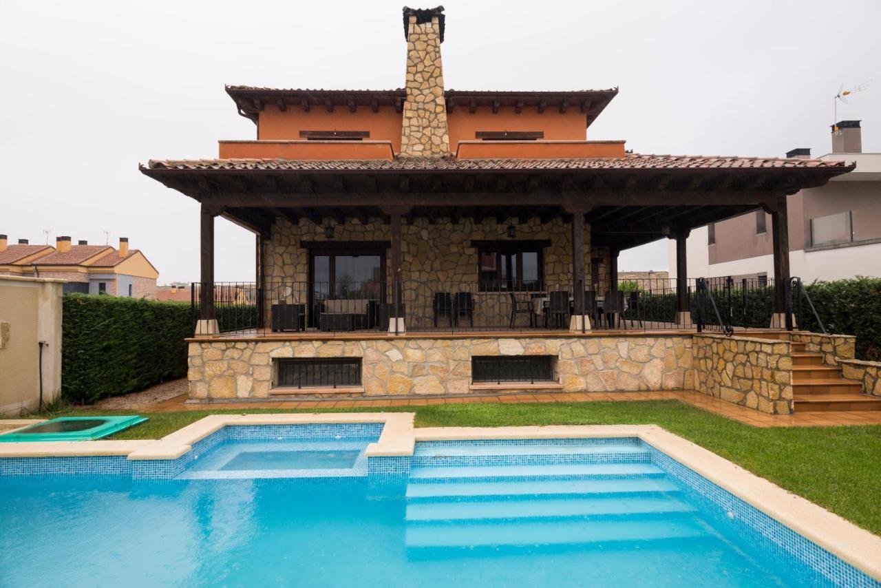 La Casa De Anver Villa La Lastrilla Luaran gambar